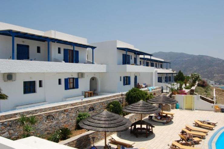 Kolitsani View Hotel Ios Chora Buitenkant foto